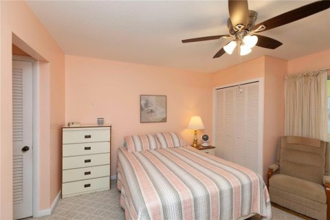 Condominio en venta en New Port Richey, Florida, 1 dormitorio, 68 m2 № 1767918 - foto 14