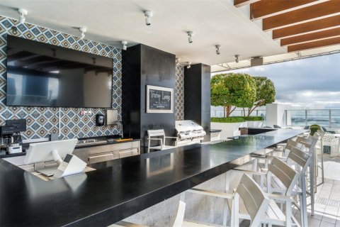 Condominio en venta en Miami, Florida, 2 dormitorios, 123.1 m2 № 1930480 - foto 17