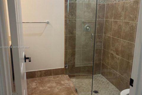 Touwnhouse à louer à Doral, Floride: 4 chambres, 194.72 m2 № 1948854 - photo 18