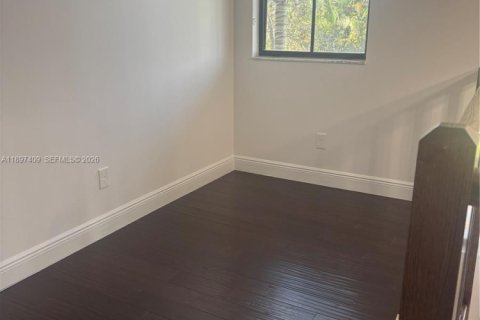 Touwnhouse à louer à Doral, Floride: 4 chambres, 194.72 m2 № 1948854 - photo 13