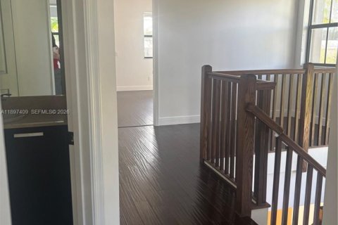 Touwnhouse à louer à Doral, Floride: 4 chambres, 194.72 m2 № 1948854 - photo 7