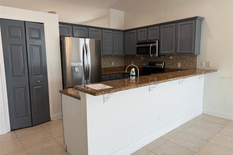 House in Orlando, Florida 4 bedrooms, 202.16 sq.m. № 2203971 - photo 7