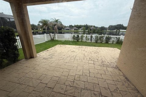 House in Orlando, Florida 4 bedrooms, 202.16 sq.m. № 2203971 - photo 20