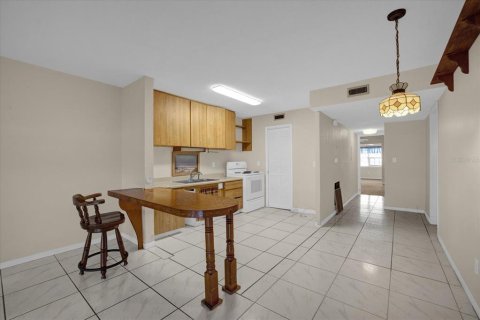 Condominio en venta en Kenneth City, Florida, 2 dormitorios, 124.95 m2 № 1304448 - foto 10