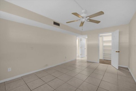 Condominio en venta en Kenneth City, Florida, 2 dormitorios, 124.95 m2 № 1304448 - foto 13