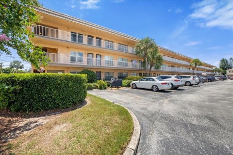 Condominio en venta en Kenneth City, Florida, 2 dormitorios, 124.95 m2 № 1304448 - foto 22