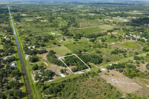 Commercial property in Okeechobee, Florida № 2246377 - photo 24