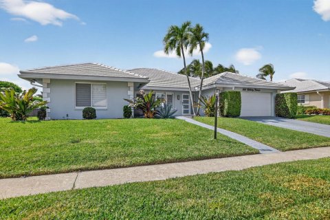 House in Boca Raton, Florida 3 bedrooms, 182.55 sq.m. № 2146894 - photo 3