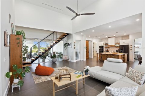 Villa ou maison à vendre à Minneola, Floride: 3 chambres, 284.75 m2 № 2139123 - photo 4