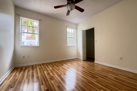 Condo in Coral Springs, Florida, 2 bedrooms  № 2153763 - photo 5