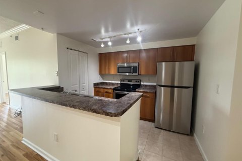 Condo in Coral Springs, Florida, 2 bedrooms  № 2153763 - photo 3