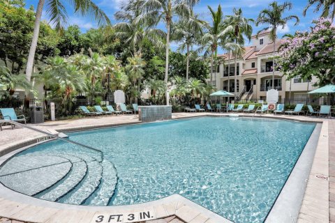 Condo in Coral Springs, Florida, 2 bedrooms  № 2153763 - photo 18