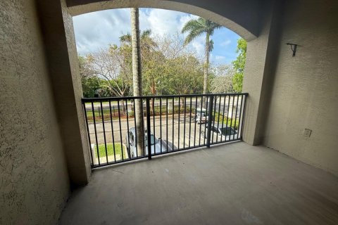 Condo in Coral Springs, Florida, 2 bedrooms  № 2153763 - photo 10