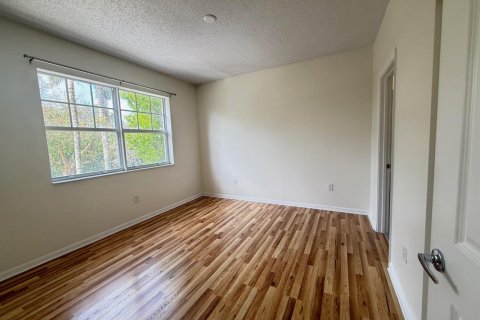 Condo in Coral Springs, Florida, 2 bedrooms  № 2153763 - photo 9
