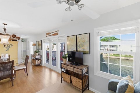 Copropriété à vendre à Saint Petersburg, Floride: 1 chambre, 76.46 m2 № 2114925 - photo 13