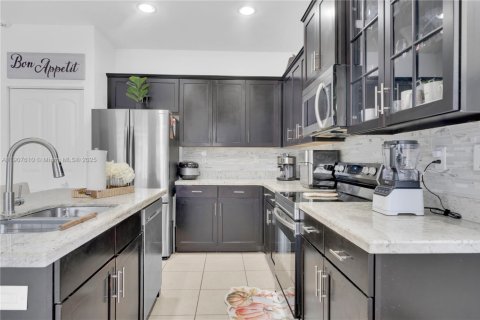 Villa ou maison à vendre à Homestead, Floride: 3 chambres, 157.93 m2 № 1967844 - photo 12