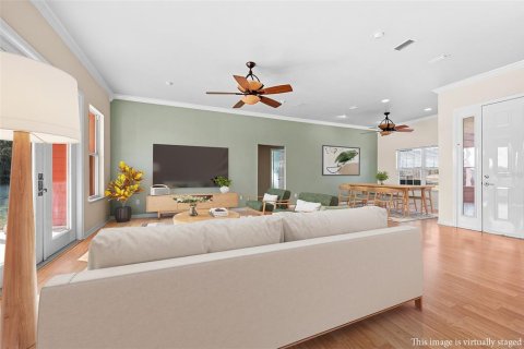 House in Gainesville, Florida 3 bedrooms, 170.48 sq.m. № 2110063 - photo 12