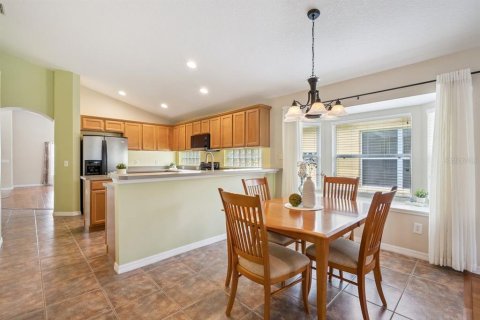 House in Orlando, Florida 4 bedrooms, 200.67 sq.m. № 2119270 - photo 9