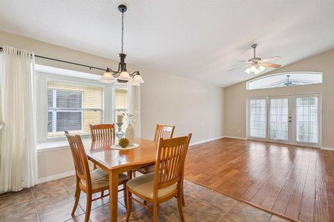 House in Orlando, Florida 4 bedrooms, 200.67 sq.m. № 2119270 - photo 8