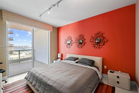 Condominio en venta en Miami, Florida, 1 dormitorio, 95.78 m2 № 1702330 - foto 11