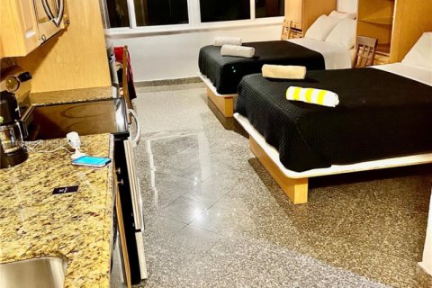 Condominio en venta en Sunny Isles Beach, Florida, 33.44 m2 № 1977507 - foto 4