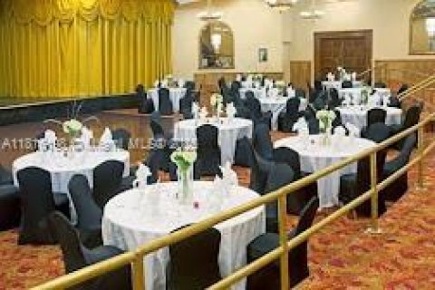 Купить кондоминиум в Санни-Айлс-Бич, Флорида 33.44м2, № 1977507 - фото 22