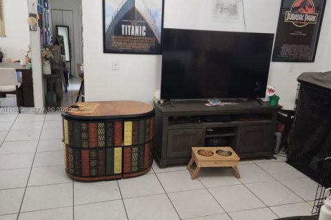 Купить виллу или дом в Майами, Флорида 4 спальни, 148.27м2, № 2052634 - фото 7