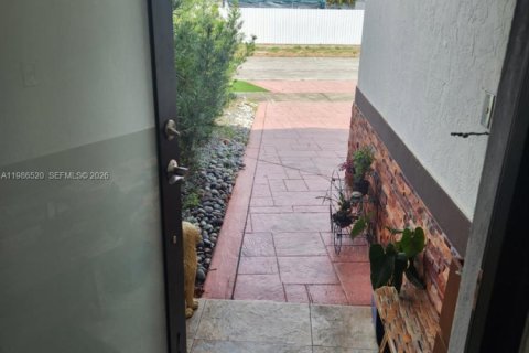 Купить виллу или дом в Майами, Флорида 4 спальни, 148.27м2, № 2052634 - фото 28