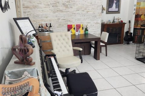 Купить виллу или дом в Майами, Флорида 4 спальни, 148.27м2, № 2052634 - фото 5