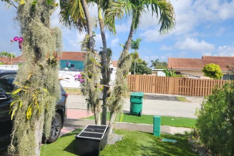 Купить виллу или дом в Майами, Флорида 4 спальни, 148.27м2, № 2052634 - фото 29