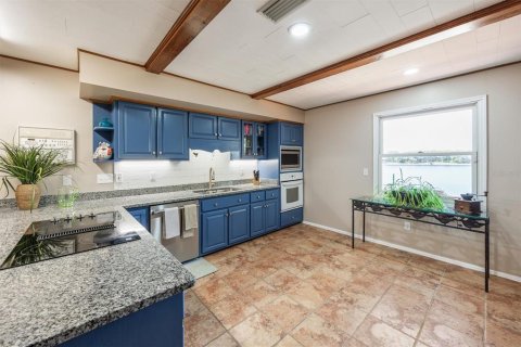 Casa en venta en Melrose, Florida, 3 dormitorios, 291.99 m2 № 2107599 - foto 10