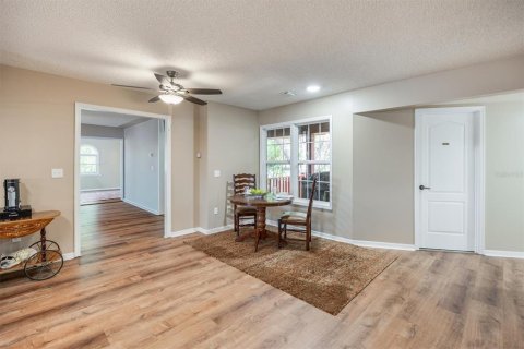 Casa en venta en Melrose, Florida, 3 dormitorios, 291.99 m2 № 2107599 - foto 18