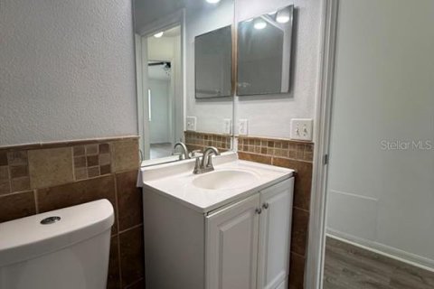 Townhouse in Davenport, Florida 3 bedrooms, 152.17 sq.m. № 2277570 - photo 21