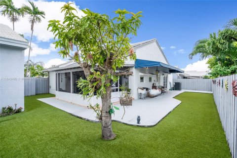 Casa en venta en Miami, Florida, 3 dormitorios, 111.58 m2 № 1836467 - foto 22