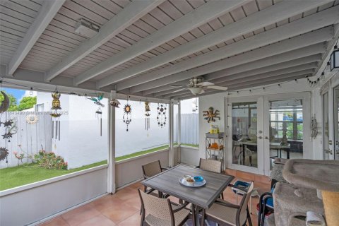 Casa en venta en Miami, Florida, 3 dormitorios, 111.58 m2 № 1836467 - foto 21