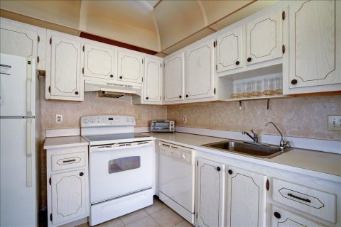 Condo in Delray Beach, Florida, 1 bedroom № 2264998 - photo 7