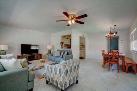 Condo in Delray Beach, Florida, 1 bedroom № 2264998 - photo 4