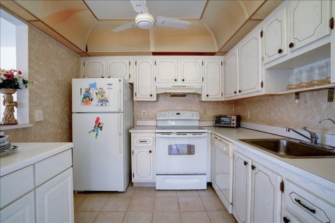 Condo in Delray Beach, Florida, 1 bedroom № 2264998 - photo 8