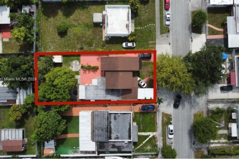 Villa ou maison à vendre à Hialeah, Floride: 6 chambres, 217.86 m2 № 1798855 - photo 27