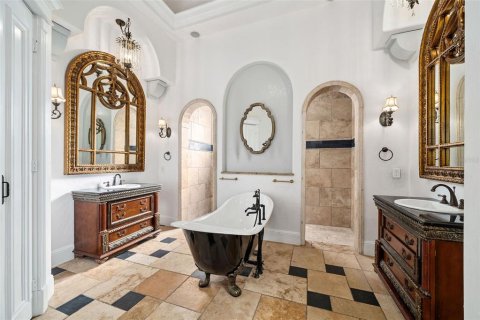 Снять в аренду виллу или дом в Уиндермир, Флорида 15 комнат, 580.45м2, № 1807191 - фото 17