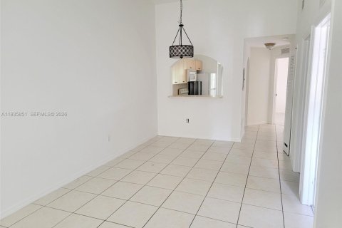 Condo in Homestead, Florida, 2 bedrooms  № 1995477 - photo 2