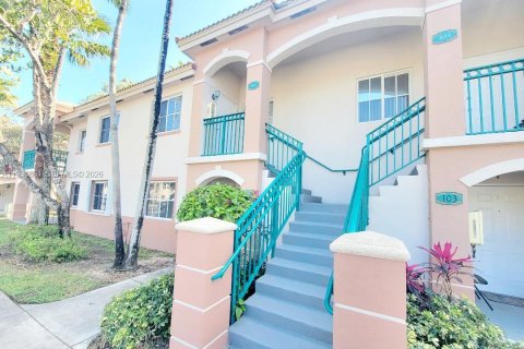 Condo in Homestead, Florida, 2 bedrooms  № 1995477