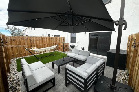 Купить таунхаус в Майами, Флорида 3 спальни, 169.73м2, № 1957952 - фото 13