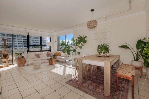 Copropriété à vendre à Miami, Floride: 2 chambres, 113.15 m2 № 1483231 - photo 26