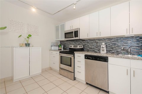 Copropriété à vendre à Miami, Floride: 2 chambres, 113.15 m2 № 1483231 - photo 20