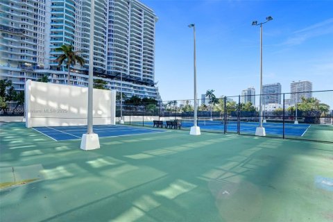 Copropriété à vendre à Miami, Floride: 2 chambres, 113.15 m2 № 1483231 - photo 28
