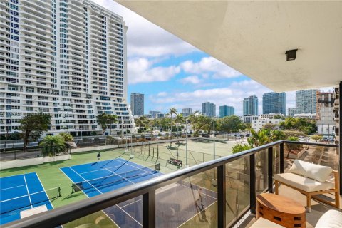 Copropriété à vendre à Miami, Floride: 2 chambres, 113.15 m2 № 1483231 - photo 5