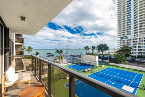 Copropriété à vendre à Miami, Floride: 2 chambres, 113.15 m2 № 1483231 - photo 6