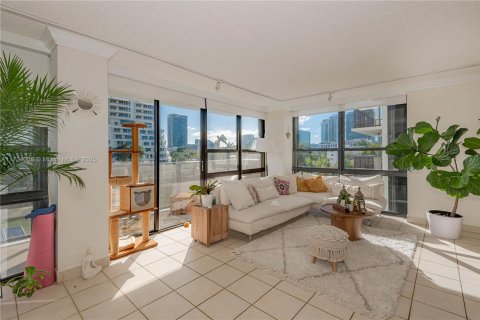 Copropriété à vendre à Miami, Floride: 2 chambres, 113.15 m2 № 1483231 - photo 3