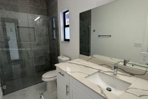 Villa ou maison à vendre à Cape Coral, Floride: 4 chambres, 187.29 m2 № 1958169 - photo 8